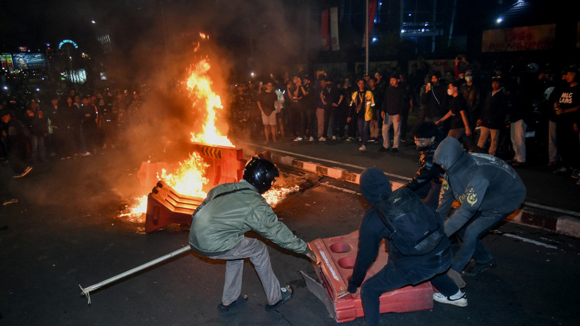 В Джакарте была повреждена критическая инфраструктура из-за беспорядков