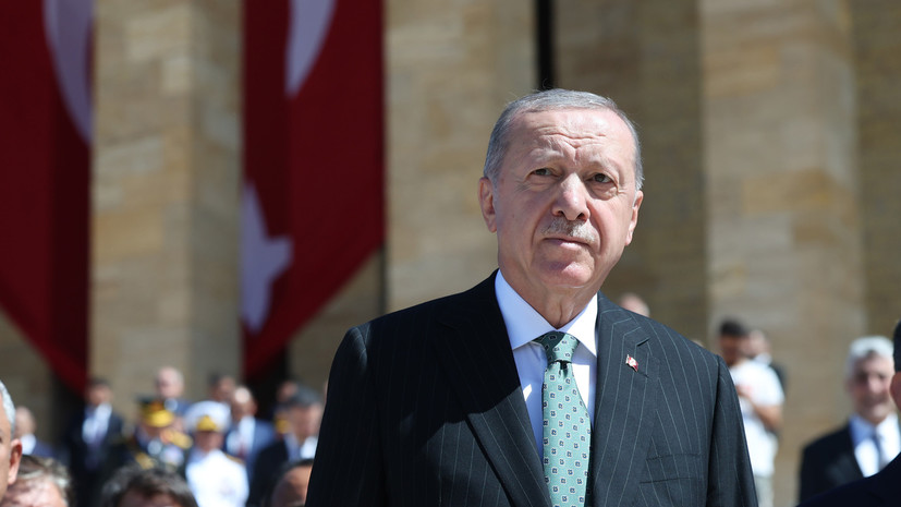 Эрдоган прибыл в Тяньцзинь для участия в саммите ШОС