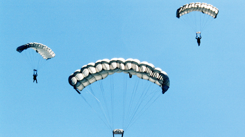 В Подмосковье следователи устанавливают обстоятельства гибели парашютиста