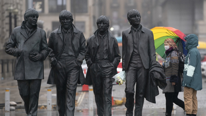 Посетивший Ливерпуль Аршавин выложил фото возле статуи The Beatles