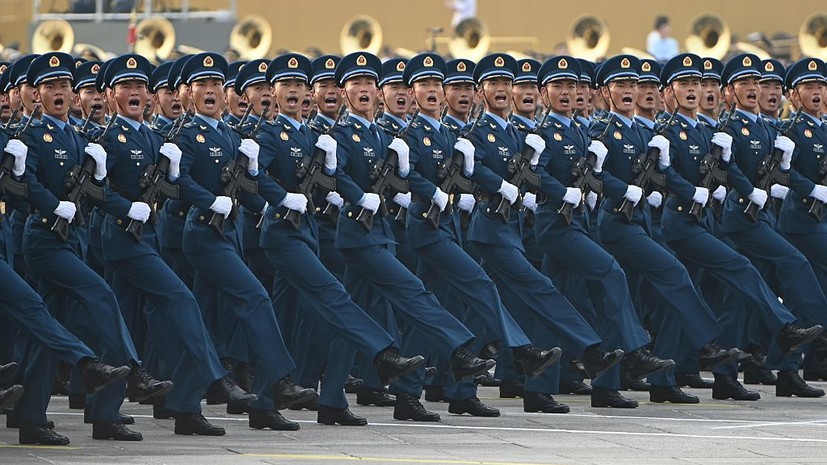 RT: в параде Победы в Пекине примут участие более 40 тысяч военных