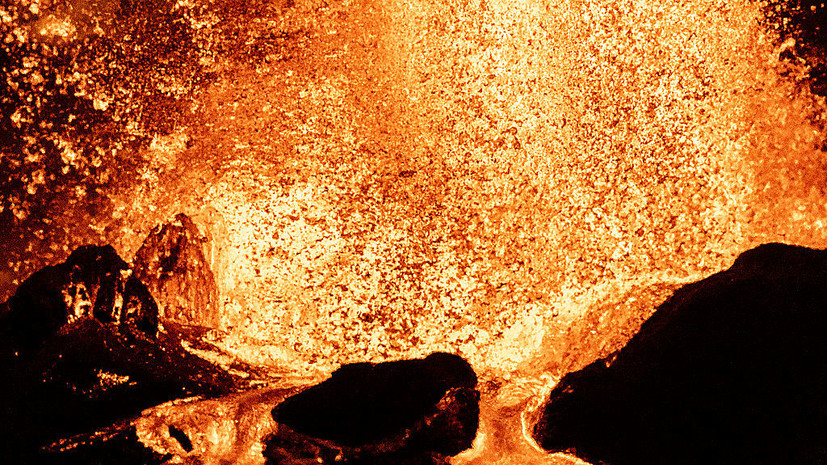 Вулкан Килауэа снова начал извергаться на Гавайях