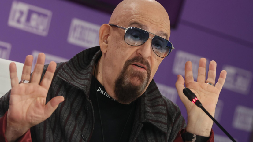 Шуфутинский со своим хитом выступит после матча сборной России