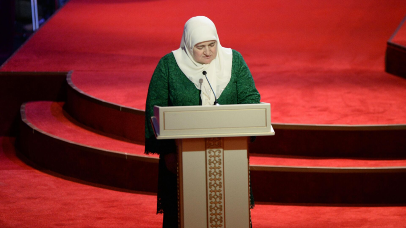 Британия ввела санкции против матери Кадырова