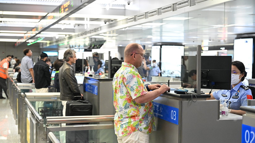 Россия запросила у Китая разъяснения об условиях въезда россиян в КНР