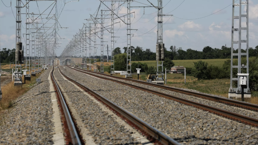 РЖД: более 40 поездов следуют с опозданием после ЧП в Ростовской области