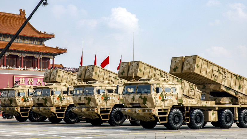 Военный эксперт Кнутов: Китай показал беспилотную мощь на параде в Пекине