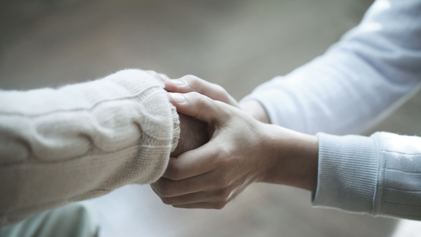 Сенатор: нуждающиеся в помощи пенсионеры могут потребовать алименты от детей