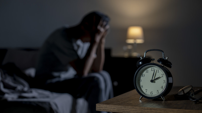 Сомнолог Новиков: недосып связан с синдромом ночной еды