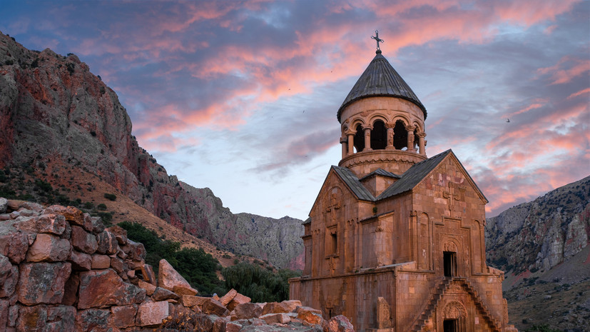 Адвокат: для властей Армении противостояние с церковью — чисто политическое