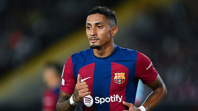 Микки-Маус пообщался с сыном Рафиньи после скандала в Диснейленде