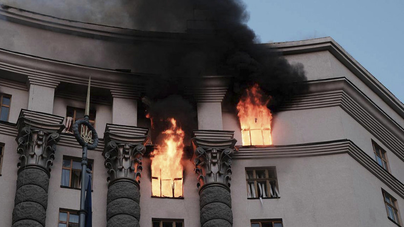 МВД: пожар в здании кабмина Украины охватил более тысячи квадратных метров