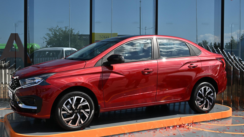 Алиханов назвал Lada Iskra и Azimut конкурентоспособными в своём сегменте