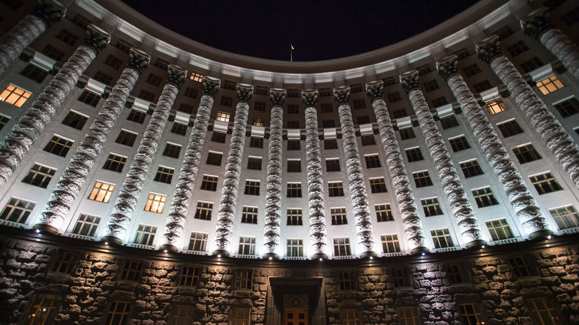 Свириденко показала здание украинского кабмина изнутри после падения БПЛА