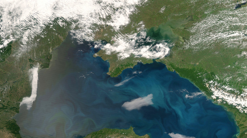 Flightradar: самолёт ВВС США патрулировал пространство над Чёрным морем