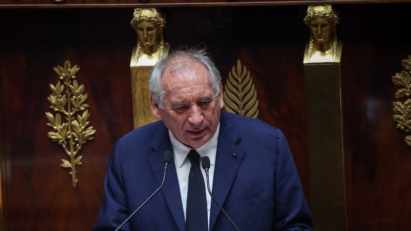 La Dépêche: премьер-министр Франции Байру может уйти в отставку 9 сентября