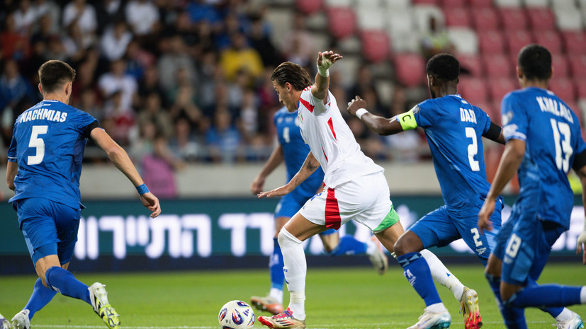 После матча Италии и Израиля между сборными началась потасовка