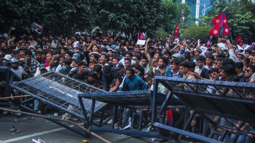 В РСТ посоветовали туристам из России в Непале оставаться в безопасных местах