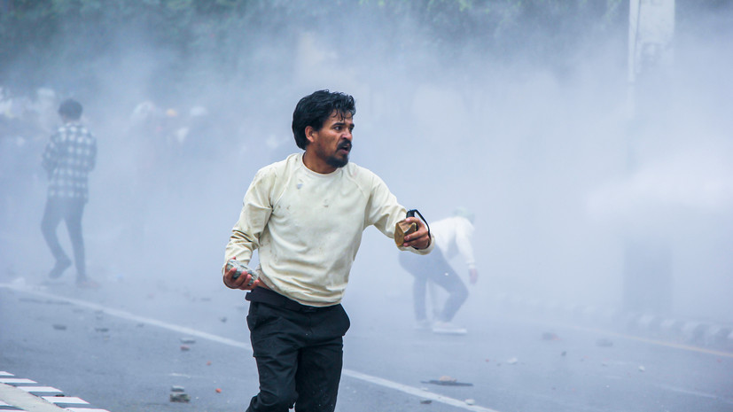 В Непале участники беспорядков устроили поджог в аэропорту Бхайрахавы