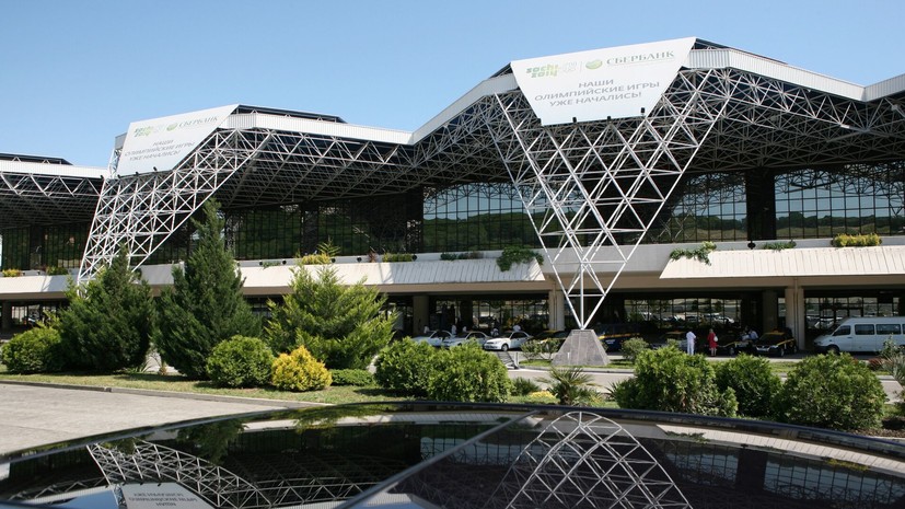 Временные ограничения ввели в аэропорту Сочи