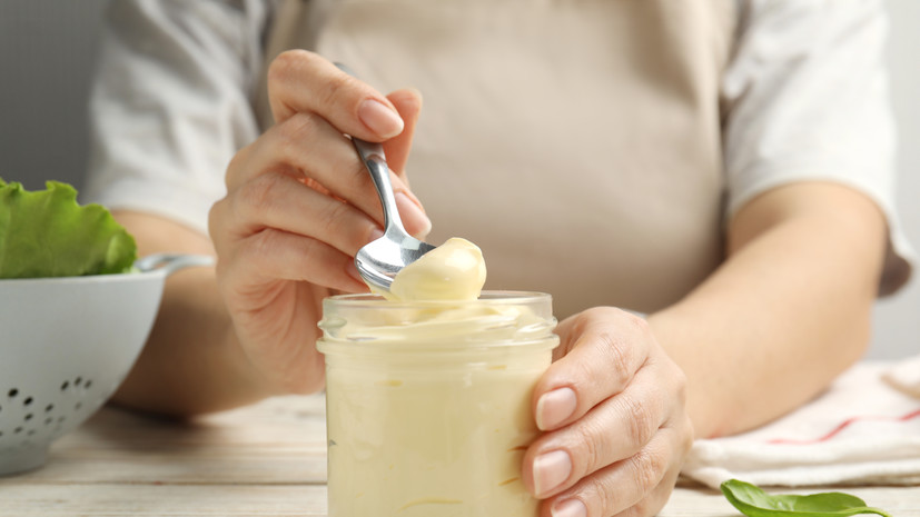 Диетолог Лазуренко: майонез не может быть полезным из-за долгих сроков хранения