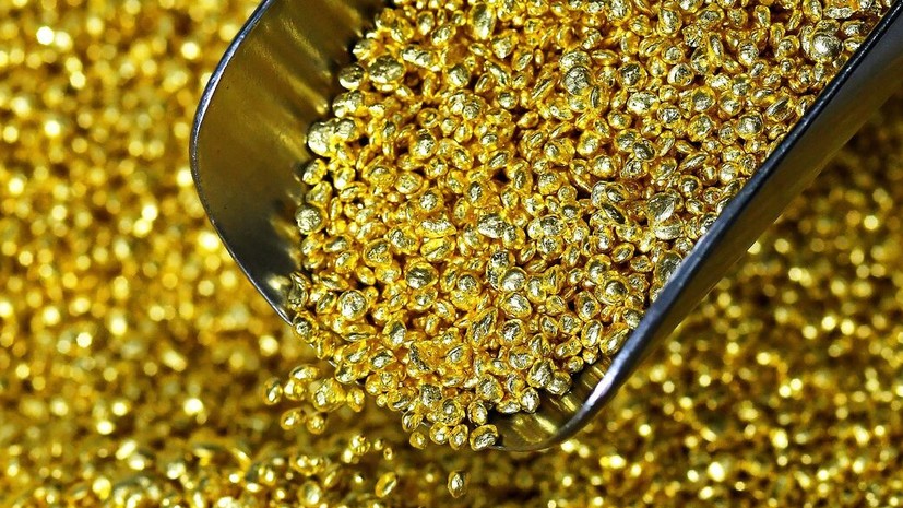 Специалист Вязовский рассказал о факторах роста интереса инвесторов к золоту