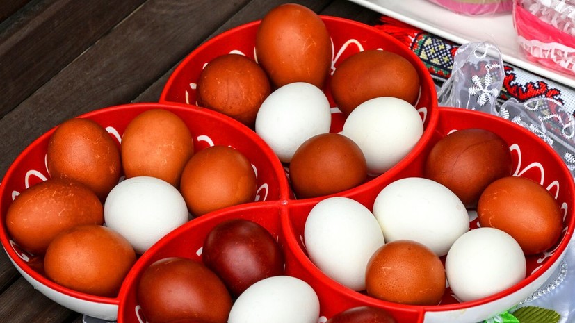 Лучшему игроку матча Кубка России вручили сотню яиц