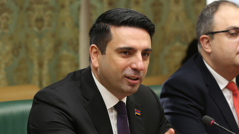 Симонян: в Армении не обсуждается вопрос вывода российской военной базы