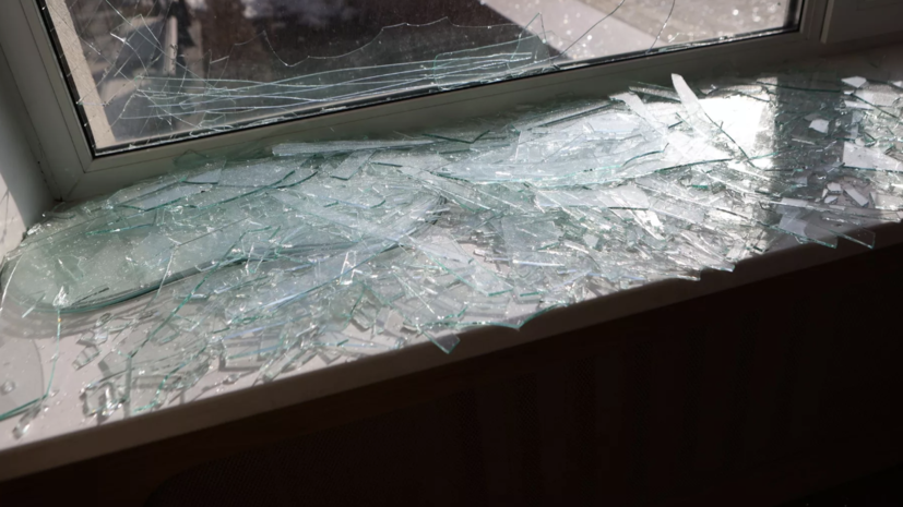 В Белгороде дрон ВСУ атаковал многоквартирный дом, повреждены окна и балконы