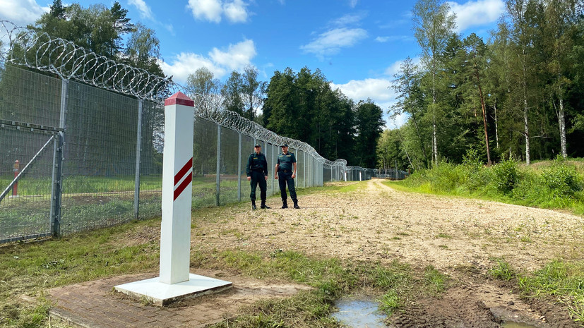 Латвия закрывает воздушное пространство над границей с Россией и Белоруссией