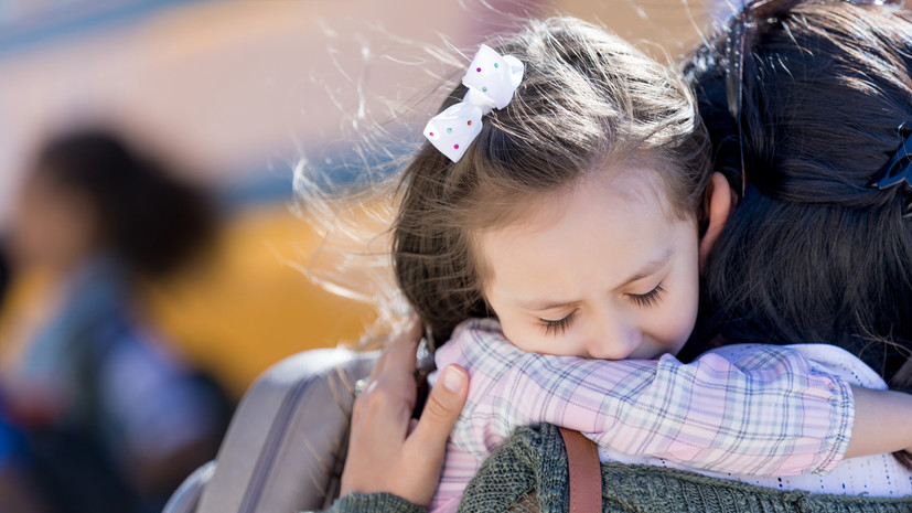 Невролог Степаненко: доверенный взрослый поможет ребёнку побороть страх перед школой