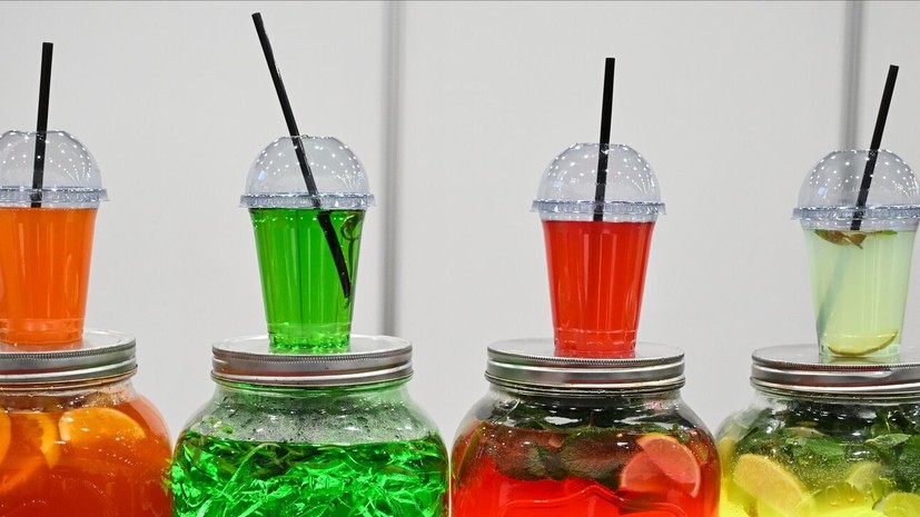 Стоматолог Ворошилин назвал лимонады вредными для зубов