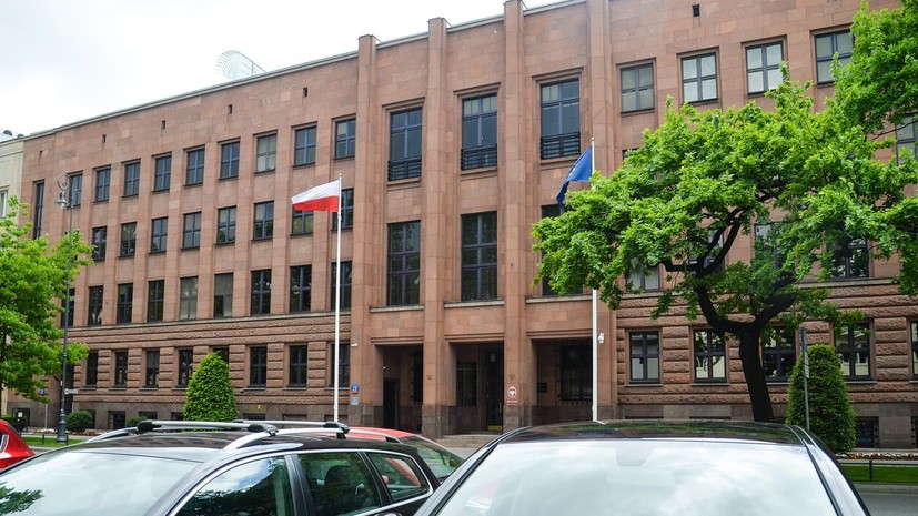 Ордаш: поляки пытаются выторговать себе преференции в рамках НАТО и ЕС