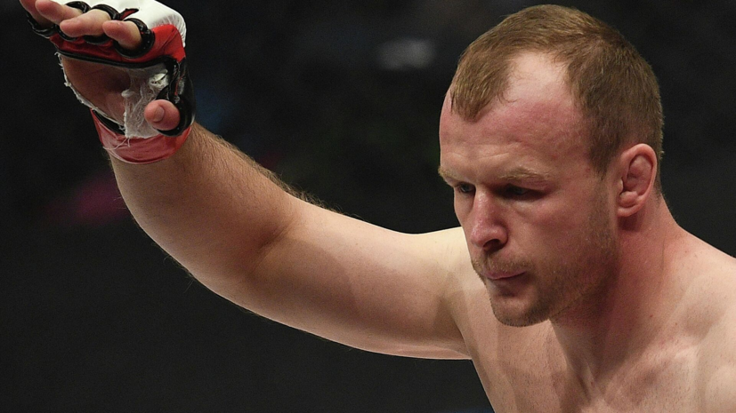 Ковалёв победил Шлеменко удушающим приёмом и стал новым чемпионом RCC в среднем весе