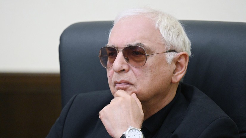 Шахназаров прокомментировал показ современного кино в школах