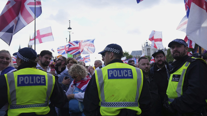 Sky News: число задержанных на акции Робинсона в Лондоне достигло 25 человек