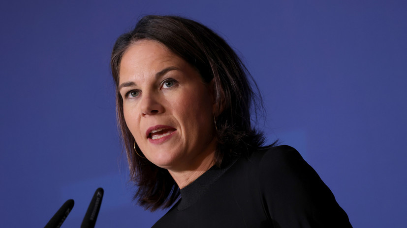 Бербок допустила отправку миротворцев на Украину