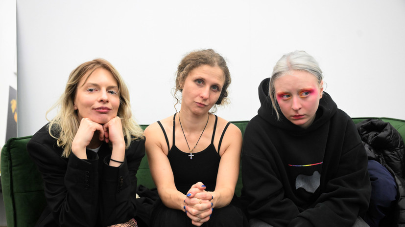 Участниц Pussy Riot заочно приговорили к срокам от восьми до 13 лет колонии