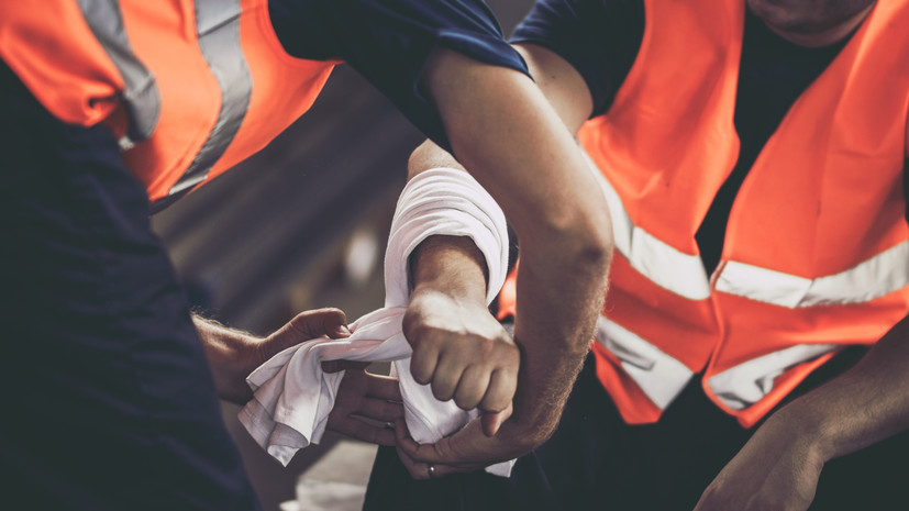 Врач Гузь посоветовала прежде всего обеспечить безопасность при любой травме