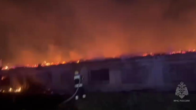 В Новой Москве загорелся заброшенный склад