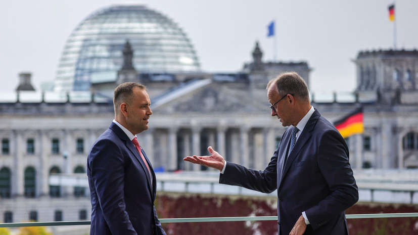 Politico: президент Польши Навроцкий потребует репараций в ходе визита в ФРГ