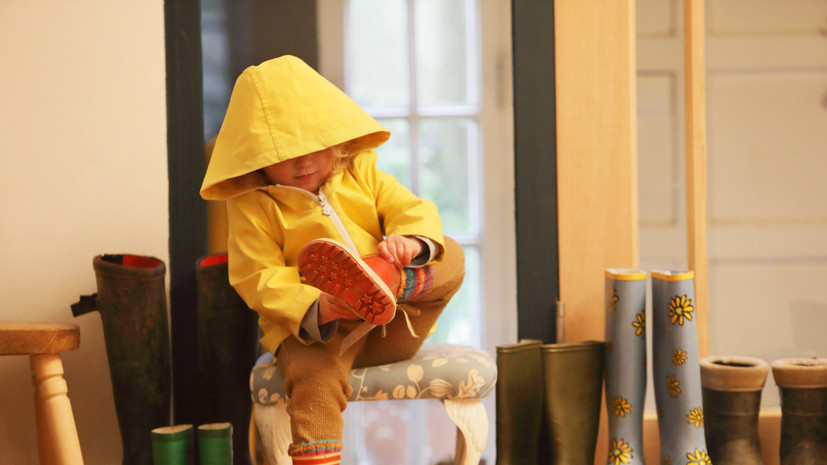 Двухлетнюю девочку из России внесли в базу «Миротворца»