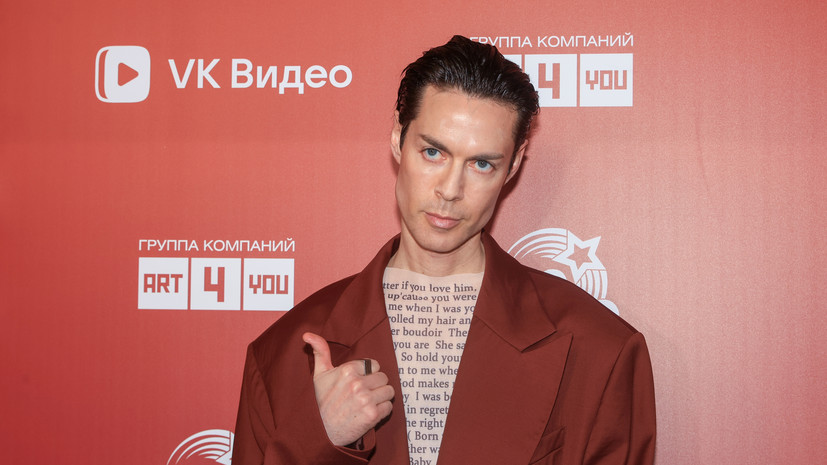 Путин присвоил звание заслуженного артиста России певцу Тишману