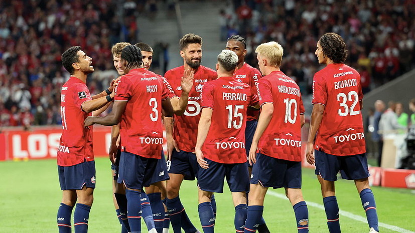 Перед матчем Лиги чемпионов игрокам «Монако» пришлось раздеваться до трусов в самолёте