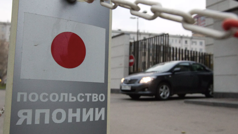 РСТ: очереди в посольстве Японии стали нормой, но визы выдают точно в срок