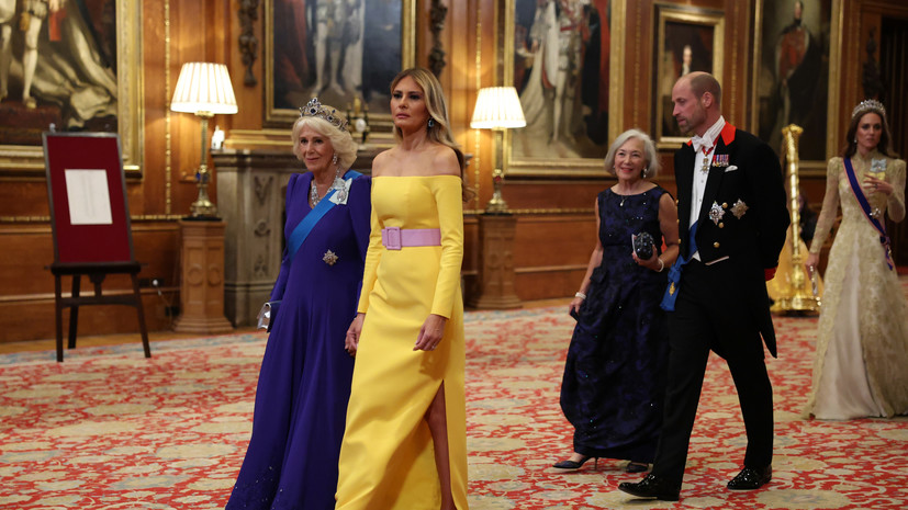 Профайлер объяснил выбор цветовой гаммы нарядов жены Карла III и Меланьи Трамп