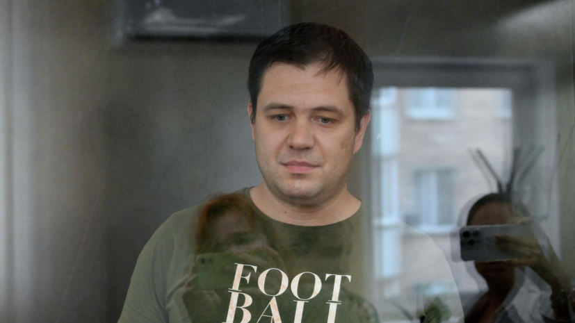 Суд перевёл главреда Baza Трифонова под домашний арест