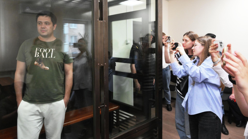 Главред Baza Трифонов признал вину по делу о взятке