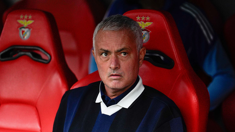 «Бенфика» объявила о назначении Моуринью на пост главного тренера