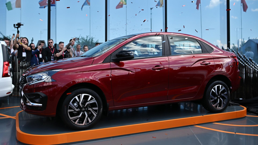 В Петербурге началось производство автомобилей Lada Iskra